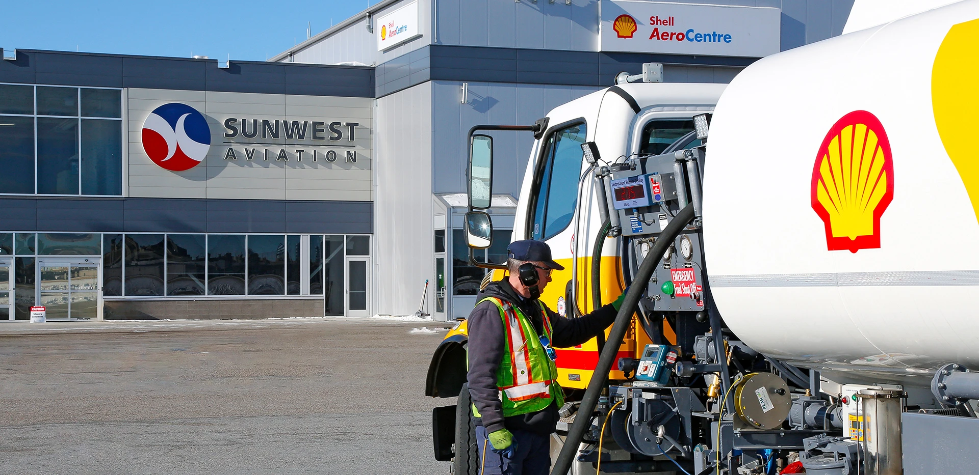 YYC Shell AeroCentre