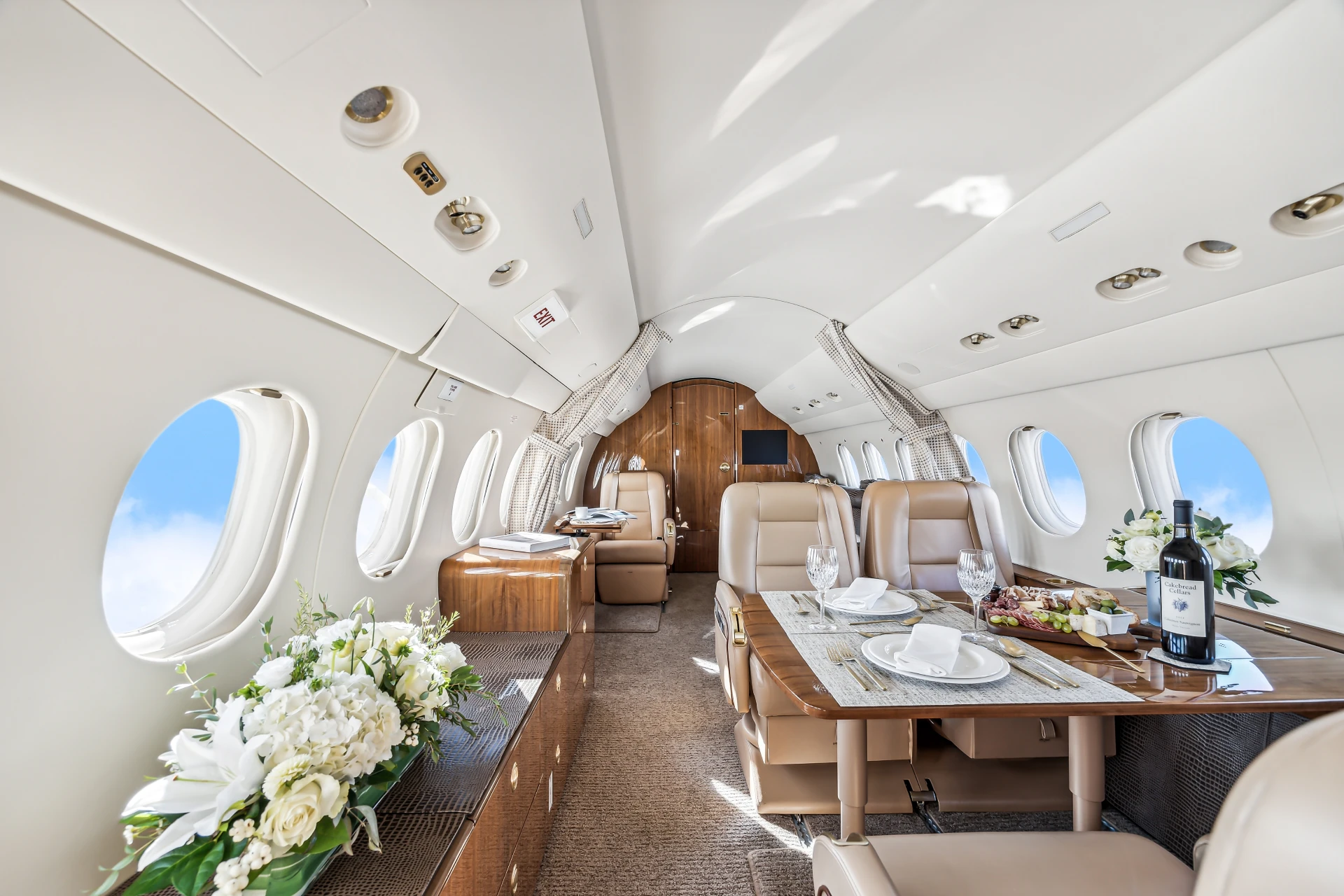 Sunwest Aviation, Falcon 7X Interior